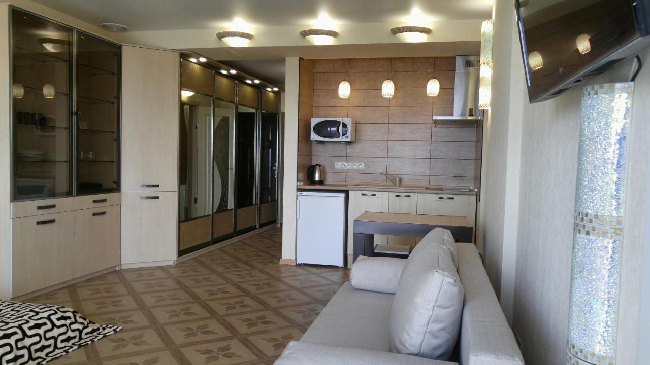 Apartment Near Dnipro Arena ภายนอก รูปภาพ