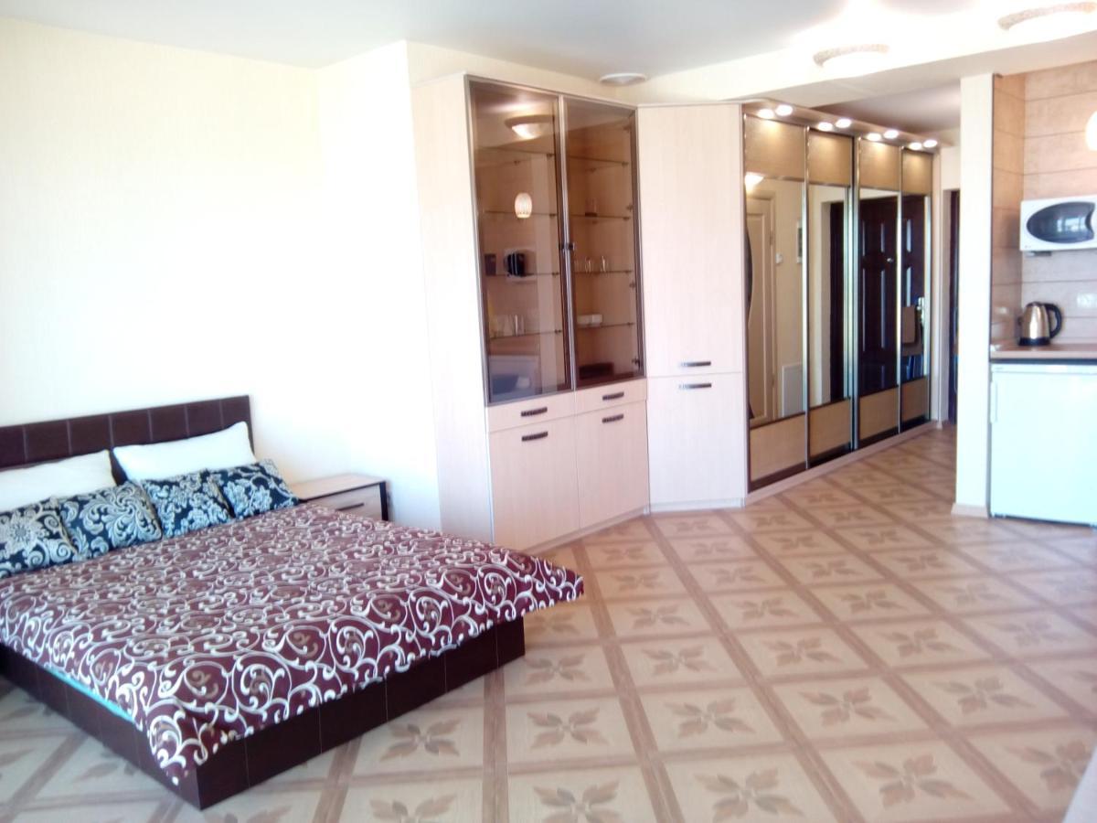 Apartment Near Dnipro Arena ภายนอก รูปภาพ