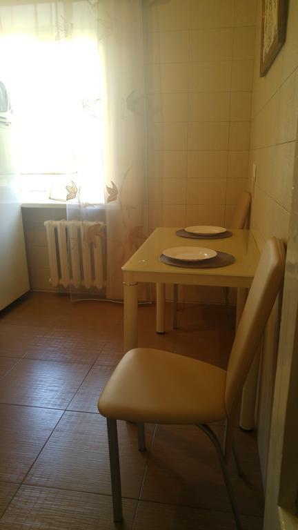 Apartment Near Dnipro Arena ภายนอก รูปภาพ