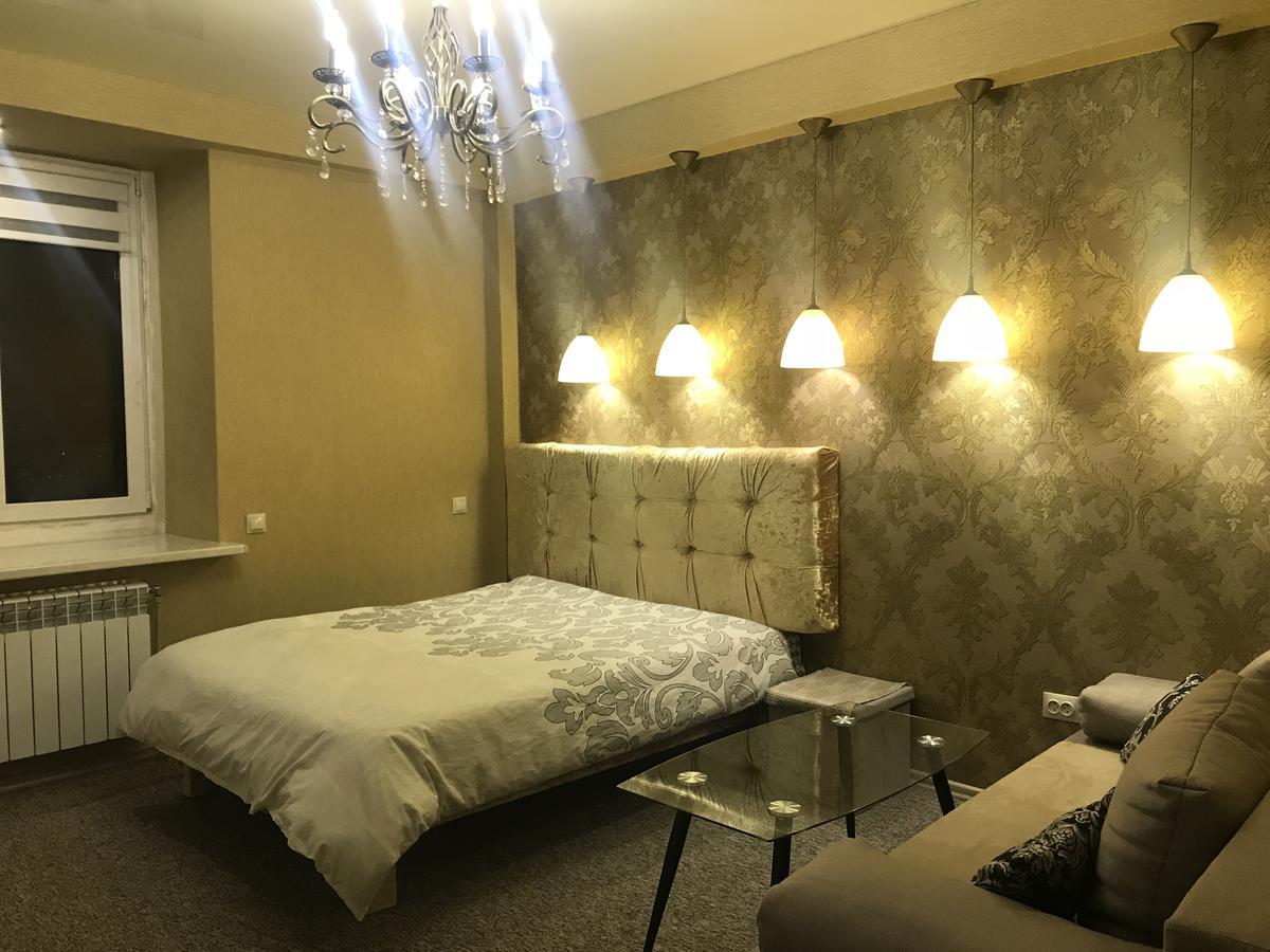 Apartment Near Dnipro Arena ภายนอก รูปภาพ