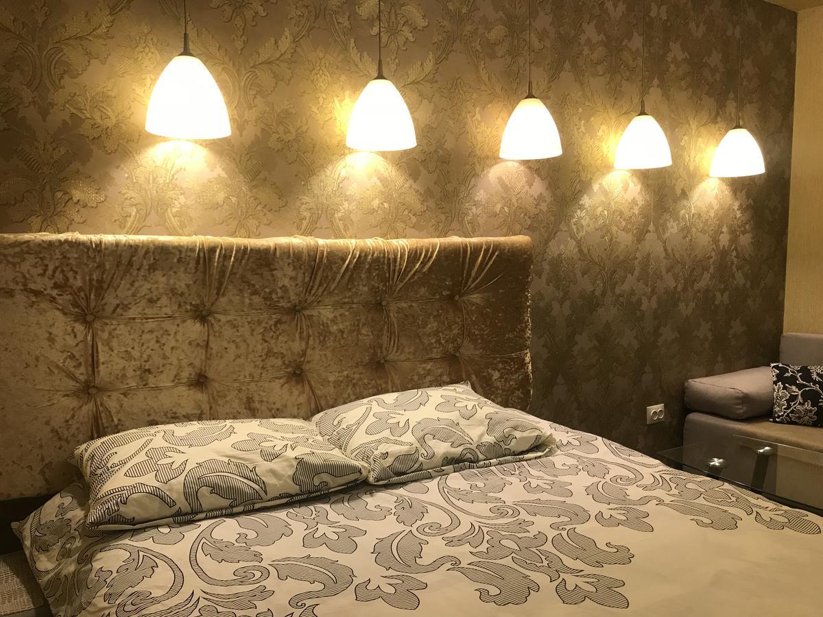 Apartment Near Dnipro Arena ภายนอก รูปภาพ