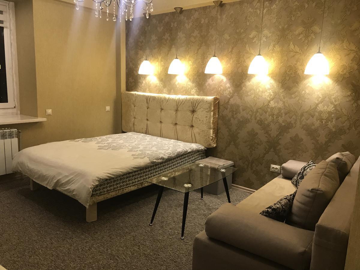 Apartment Near Dnipro Arena ภายนอก รูปภาพ